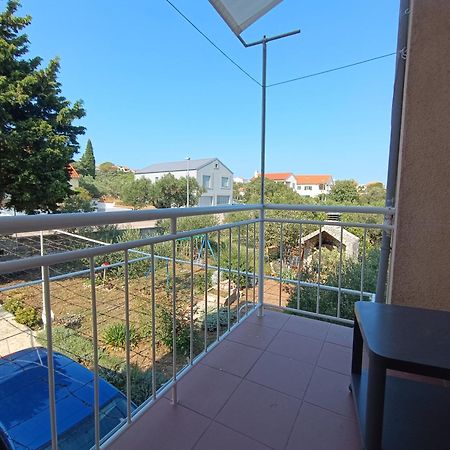 Apartmani Ramesa Murter Buitenkant foto