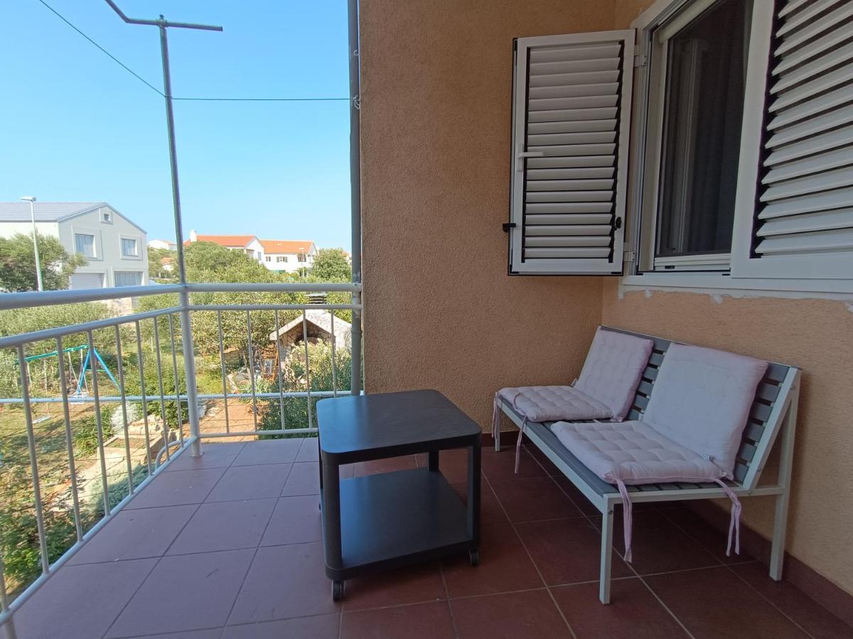 Apartmani Ramesa Murter Buitenkant foto